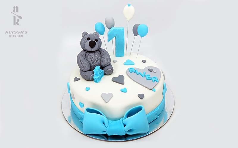 Alyssas-kitchen-Milestone-cakes-northern-beaches-cake-17