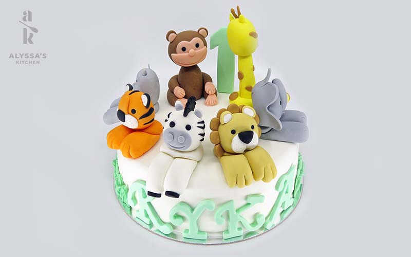 Alyssas-kitchen-Milestone-cakes-northern-beaches-cake-18