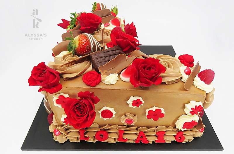Lolai 6 Choc cake
